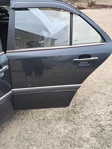 mercedes c 230: Mercedes-Benz W202 (C-Class) — 3