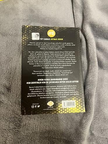 ney: Məhsul: “Benim Futbol Kahramanım: Neymar” – Rob Green Dil: Türkçə — 2