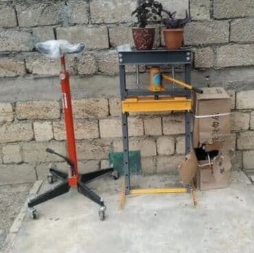 et ucun vitrin soyuducular: Avtoservis üçün avadanlıq dəsti Tərkib: - 2 postlu avtomobil — 5