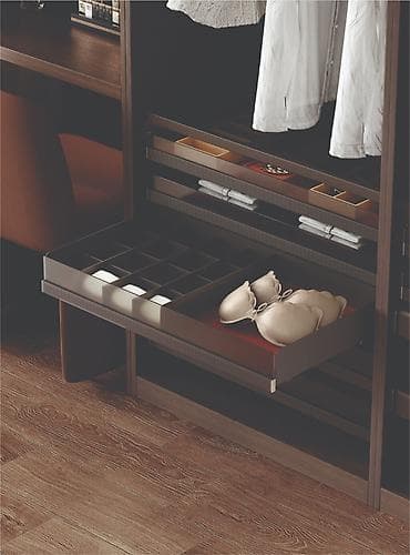 BACH ALT GEYİM QUTUSU Texniki göstəricilər: 864*471*108 (Ölçü: 900 — 1