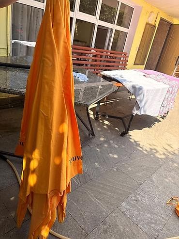 Veuve Clicquot brendli terras/bağ çətiri - Rəng: brendə məxsus tünd — 2
