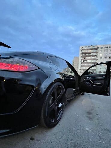 turbo az c class: Porsche Panamera Turbo S: 4.8 l | 2020 il 100000 km Sedan — 5