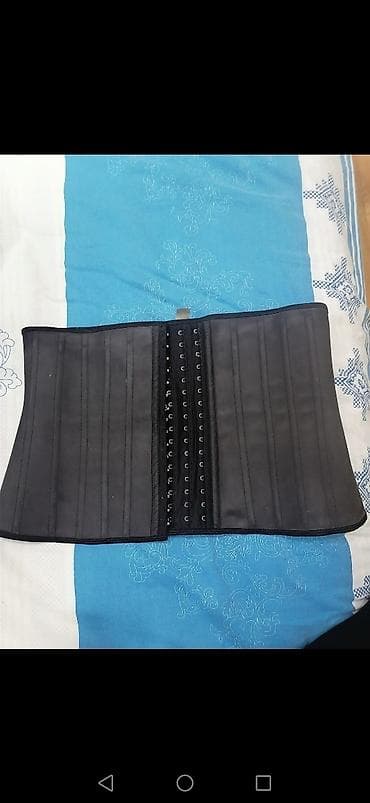 paltar qadin: Karset. Originaldır. Çox az işlənib. 25 manata satıram — 1