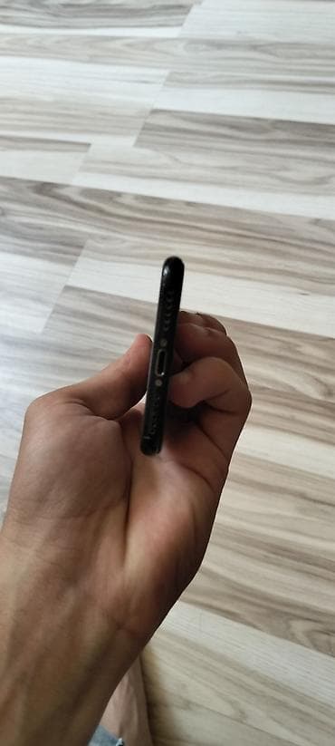 tablet 2 el: IPhone 7, 32 GB, Qara, Barmaq izi — 4