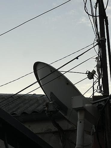 tv bu 2: Peyk anten sistemi – ofset tipli, metal güzgü ilə. - Təxmini diametr — 2