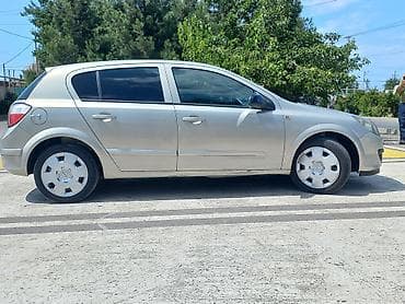Nəqliyyat: Opel Astra: 1.3 l | 2006 il 245000 km Hetçbek — 6