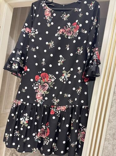 Qadın geyim dəsti – 4 fərqli model 1) Qara fonlu xallı və güllü don -