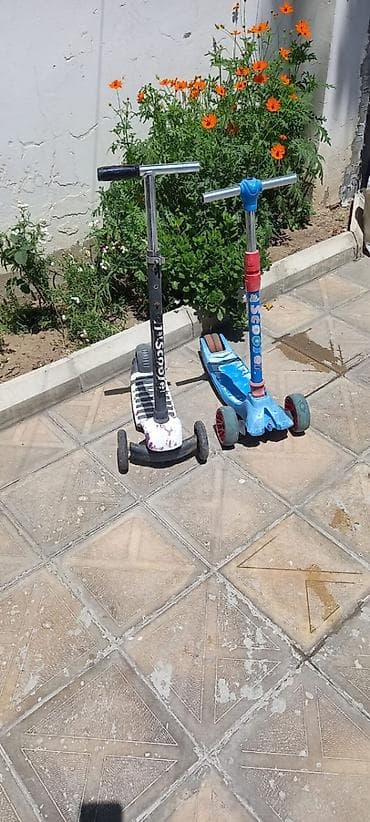 oyuncaqlar: Uşaq üçün oyun dəsti: plastik yelləncək və 2 skuter 3-ü birlikdə — 3