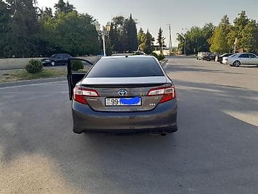 turbo.az yeni avtomobiller: Toyota Camry SE sedan - Korpus: sedan, qrafit/boz rəng - — 1