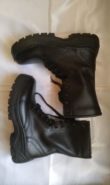 резиновые мужские ботинки: "Botinka" Uzun Boğaz Çəkmə •Brand : "BOT-OUTDOOR EXTREME-BOT" •Ölçülər — 5