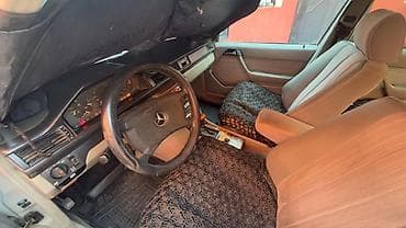 mercedes 180 b: Mercedes-Benz E 260: 2.6 l | 1989 il Sedan — 7