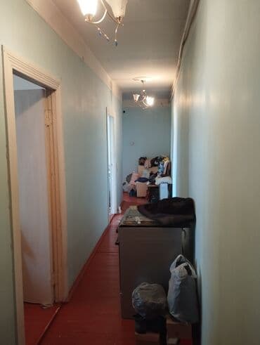 şirvan əmlak az: Şirvan şəhər Tofiq İsmayılov 10/34 ünvan 5/4 mərtəbəli binada 3 otaqlı — 4