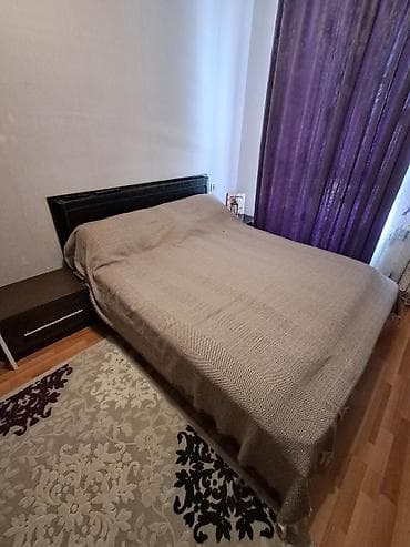 yatag dəsti: Yataq otağı mebel dəsti Tərkib: - Geniş 5 qapılı qarderob: ortada 3 — 3