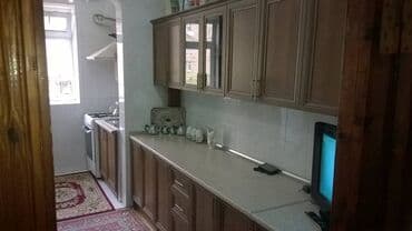 sumqayit 8 ci mikrorayon: Bakı, 3 otaqlı, Köhnə tikili, m. Azadlıq Prospekti, 85 kv. m — 6