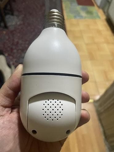 adapt: Ağıllı E27 lampa patrondan quraşdırılan Wi‑Fi təhlükəsizlik kamerası — 2