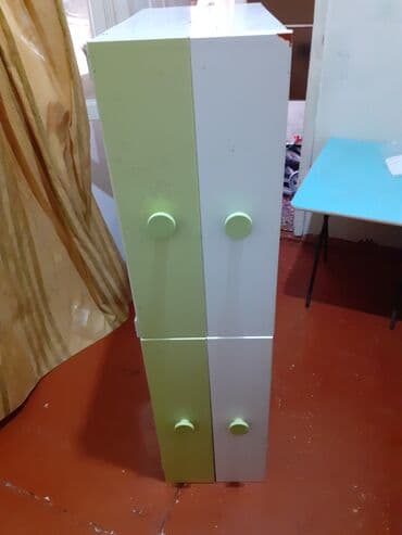 işlənmiş uşaq beşikləri: Oğlan üçün, İşlənmiş, Dördbucaq, Beşik, Dəstsiz, Matrassız, Yellənmə mexanizmsiz — 9