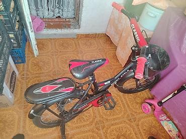 cube velo: Uşaqlar üçün "Classic" markalı üçtəkərli velosiped. Biri göy vəBiri — 3