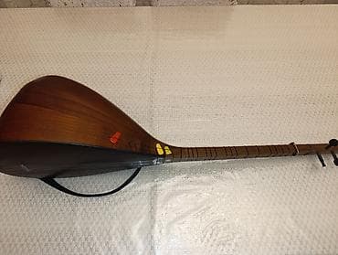 saz gence: Bağlama (saz) – uzun saplı, akustik türk xalq çalğı aləti saz yeni — 1