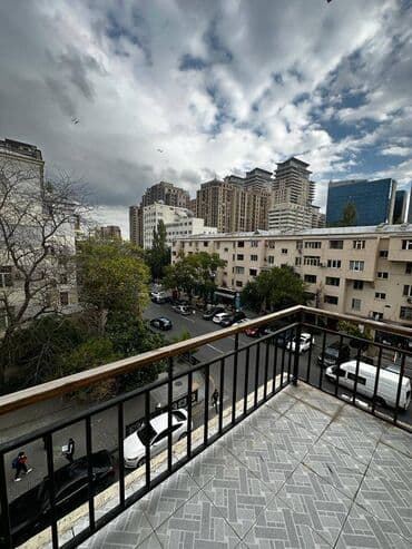 28 may metro: 28 may metrosuna yaxın portbakuya yaxın 5 mertebeli binanın 4-cü — 11