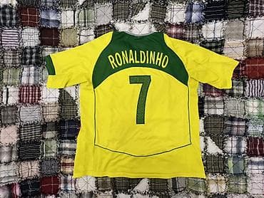 Futbolkalar: Braziliya yığmasının futbol köynəyi – Ronaldinho 7 razmer m - Rəng — 2