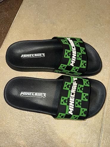qara ketler: Minecraft temalı rezin/slayder terliklər - Rəng: qara əsas — 1