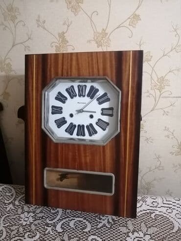 yantar divar saatı: Divar saatları, Mexaniki, Mayatnik — 1