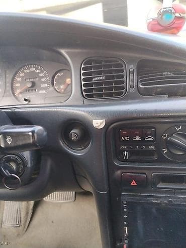 opel omega b: Mazda 626 sedan - Kuzov: 4 qapılı sedan, gümüşü rəng - Mühərrik və — 3