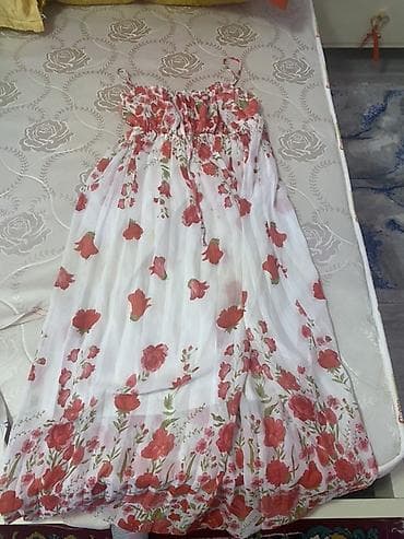 Qadınlar üçün 3 ədəd yay maxi don dəsti 1) Ağ əsaslı, qırmızı çiçək