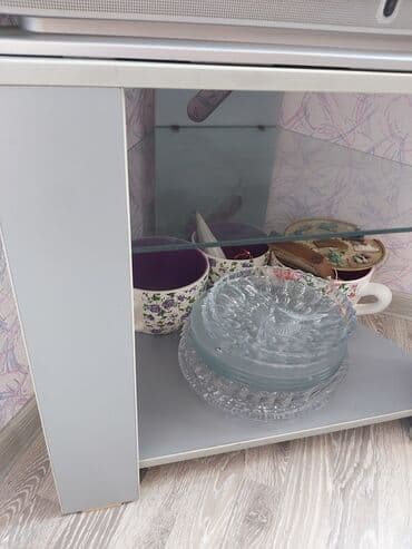 подставка для цветов: Б/у, Прямой ТВ стенд, С полками, Деревянный — 4