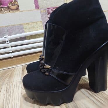 brend qadin ayaqqabilari: Ölçü: 37.5, rəng - Qara, İşlənmiş — 1