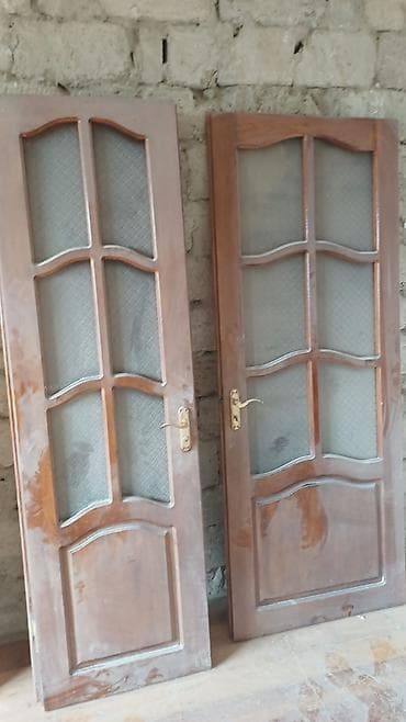 qapi satilir: Taxta otaq qapıları – dəst TƏCİLİ SATILIR ÜMUMİ HAMISI 90₼ 4CÜT VƏ — 3