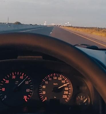 passat diskleri: Opel Astra Caravan (universał) – qara rəngdə, benzinli Xüsusiyyətlər — 6
