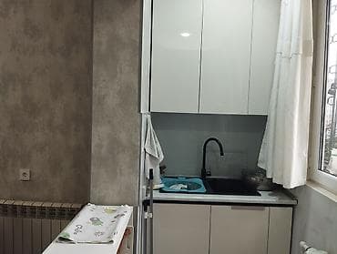 perla mətbəx mebeli: Gəncə prospektinde ganuni 3 otaqlı Leninqrad proektli ev satılır, ev — 4