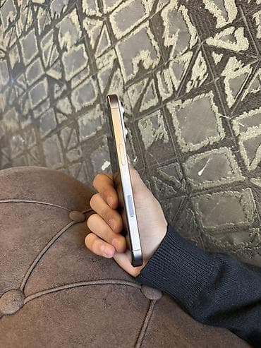 i̇phone 7s: IPhone 16 Pro, 128 GB, Simsiz şarj — 2