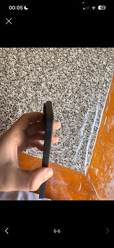 IPhone 14, Qara