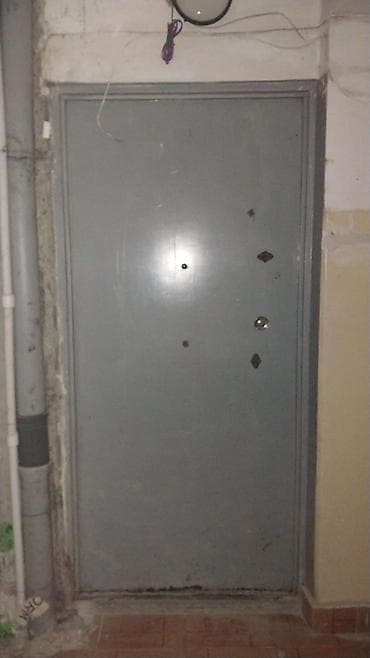 avon cherish perfume: Demir qapi 207/100sm 140azn qiymet sondur Bayil 0200 leli Metall — 1