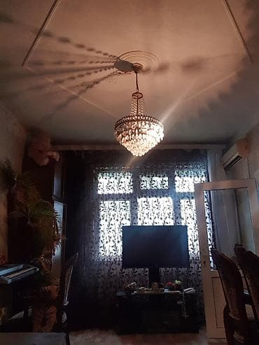 samlar: Şamaxinka ilə Memar Əcəmi Metrosunun ortasında yerləşən hər iki yerə — 3