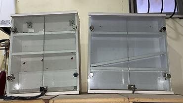 Şüşəli dolab vitrini