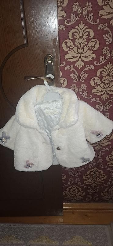 Uşaq üçün isti xəz palto/ponço - Rəng: krem-ağ - Model: qısa ponço