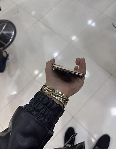 iphone 15 ultra: IPhone 11 Pro Max, Qızılı — 4