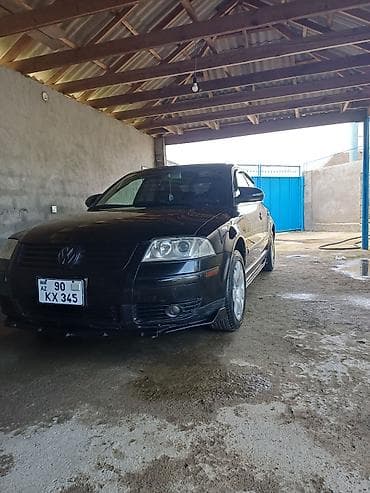 Volkswagen Passat: 1.8 l | 2004 il Sedan
