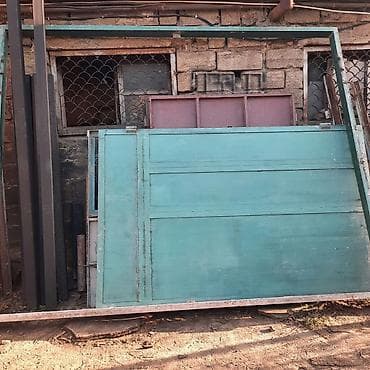 dam: Üstdən çıxma işlək vəziyyətdə darvaza, qalın matetial eni: 310 — 4