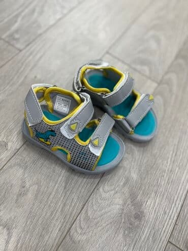 toxunma uşaq kedləri: Uşaq sandaleti – LC Waikiki - Model: açıq uclu, ikiqat cırt-cırtlı — 1