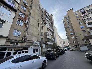 Xətai rayonu Seyid Əzim şirvani küçəsi.6/9 liftli qazlı binada 85 kv