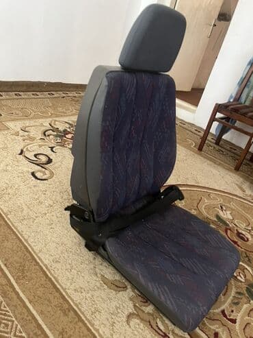 06 oturacaqları: Avtomobil oturacağı - Tip: Ön sərnişin/ sürücü oturacağı - Rəng və — 1