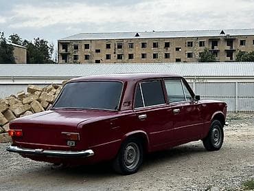 Maşın 1982-ci ildir. Eksporta gedən maşın olub (qoşa pirkalıdı) — 4