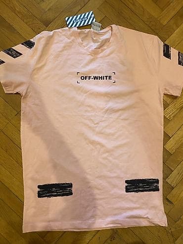 tunikler: Qadın üçün geyim koftalar biri 5 m razmer S,M,L 1) T‑şört: Açıq — 1