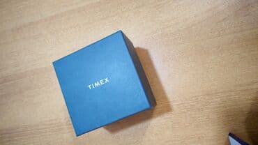 moskva univermagi qızıl saatlar: Yeni, Qol saatı, Timex — 4