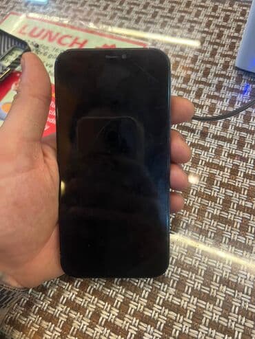 Apple iPhone: IPhone 12, Qara, Qırıq — 1