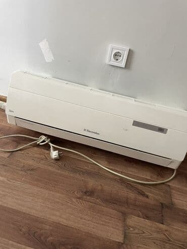 kondisioner qiymeti: Kondisioner Electrolux, İşlənmiş, 40-45 kv. m — 5